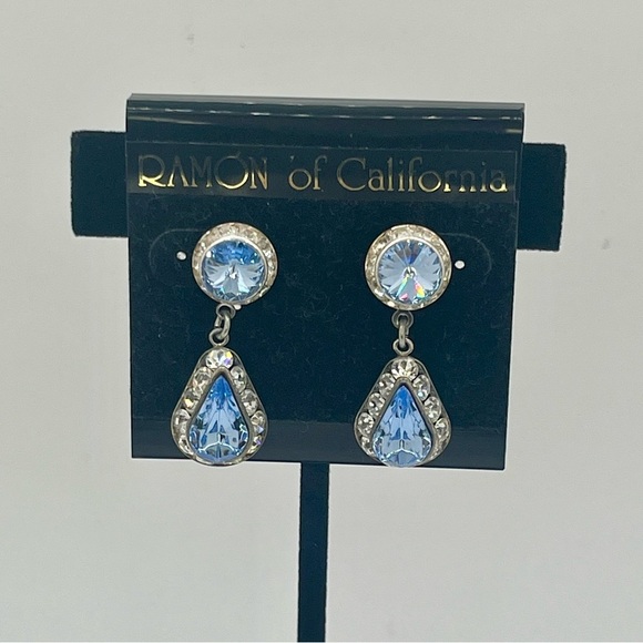 Ramón of California Blue Crystal dangle Earrings - Picture 3 of 7